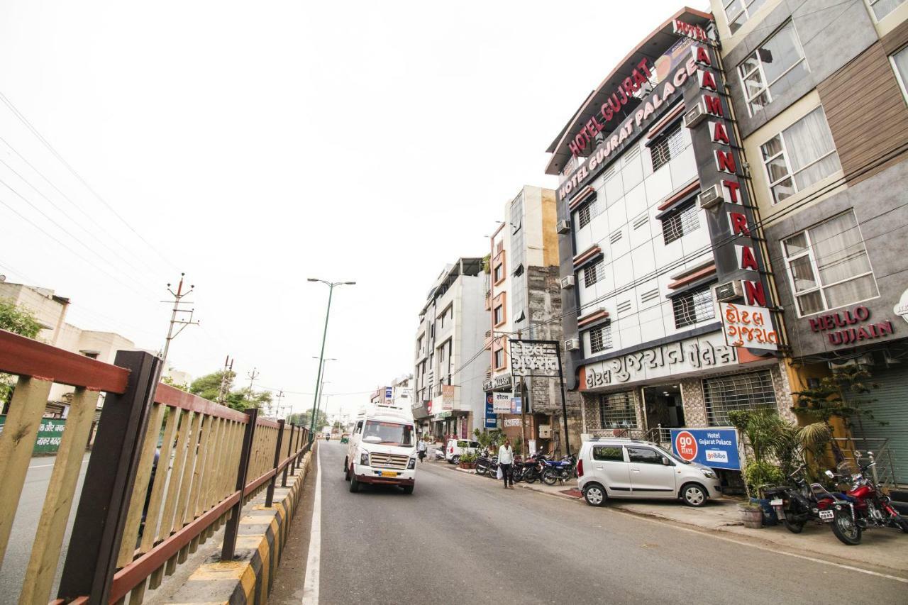 Hotel Gujarat Palace Ujjain Exterior photo